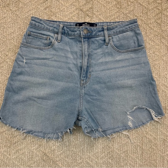 Hollister Shorts Jean women’s size 30 light blue some distressed  11 R soft - Picture 1 of 15